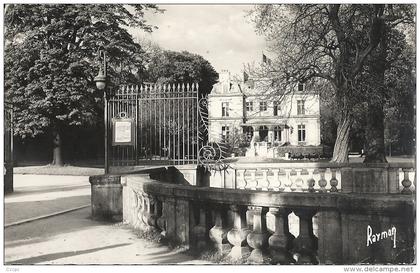 CPSM Choisy-le-Roi La Mairie