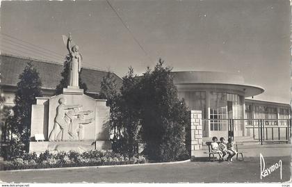 CPSM Clamart Ecole Maternelle