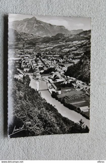 Cpm 1958, Cluses, vue générale et le pic de Marcelly, haute Savoie 74