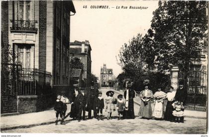 CPA COLOMBES - La Rue Beauséjour (987022)