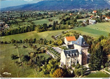 74 Haute Savoie Vue aérienne du Chateau de Villy à Contamine sur Arve