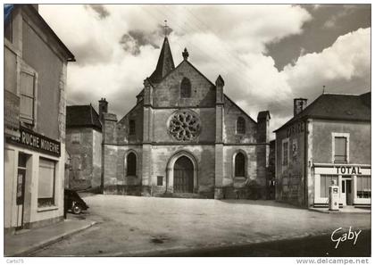 COURSON les CARRIERES 89 - Eglise - Station essence Total