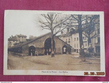 CPSM - Crémieu - Place de la Poype - Les Halles