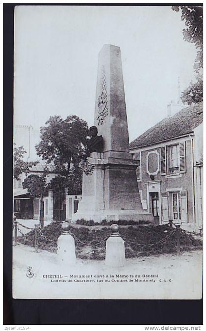 CRETEIL MONUMENT