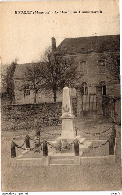 CPA Bouere .- Le monument (191098)