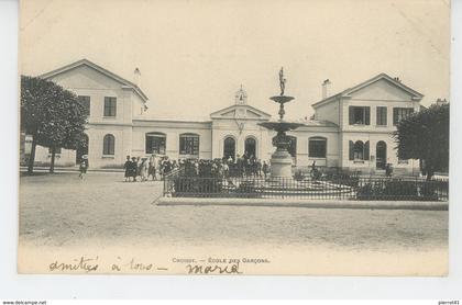 CROISSY SUR SEINE - Ecole des Garçons