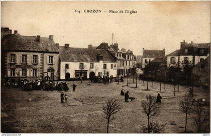 CPA AK CROZON - Place de l'Église (458408)