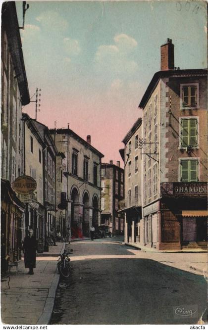 CPA CUNLHAT Grande Rue (1255511)