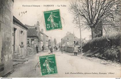 damigny * La Vallée * rue village villageois