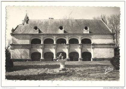 cp, 17, Dampierre-sur-Boutonne, Le Château, voyagée 1957