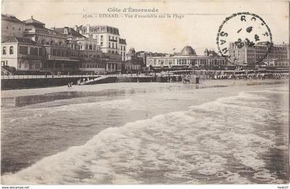 Dinard - Vue d'ensemble sur la Plage