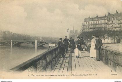 PARIS arrondissement 04  " les inondations de la seine "  Quai henri IV  L'ESTACADE