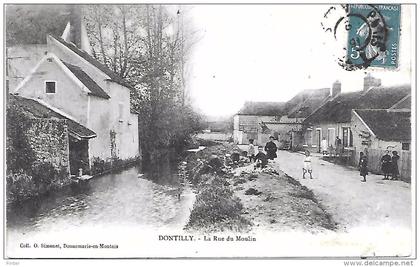 DONNEMARIE DONTILLY - La rue du Moulin