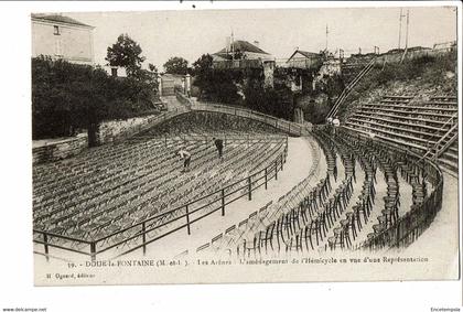 CPA Carte Postale France-Doue la Fontaine- Les Arènes  VM27823m