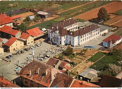 PIE-17-T.945 : DOUVAINE. VUE AERIENNE