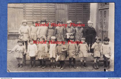 CPA photo - ECLARON - Portrait d' enfant de l'école de filles - Pose Ecolier Mode - p. Braucourt Sainte Liviere