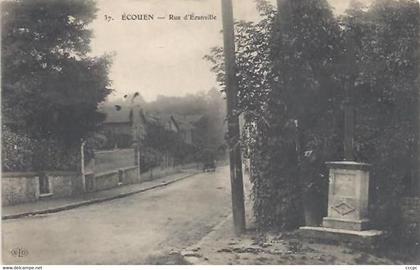 CPA Ecouen Rue d'Ezanville