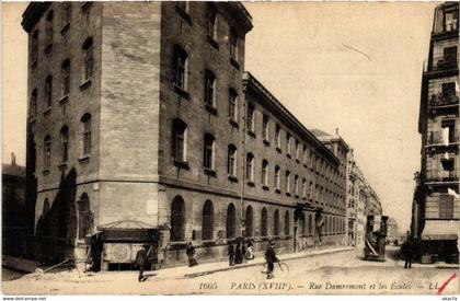 CPA AK PARIS 18e Rue Damremont et les Écoles (534376)