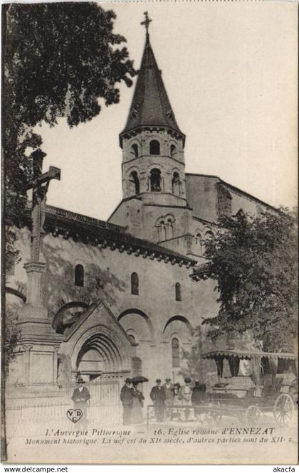 CPA ENNEZAT Eglise Romane (1255410)