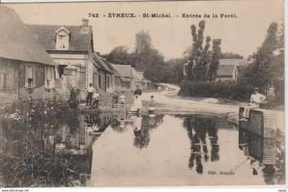 Evreux St Michel Entrée de la Foret