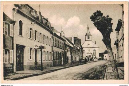 CPA FENETRANGE - Rue de Sarrebourg - Ed. Louis Klein , Fénétrange