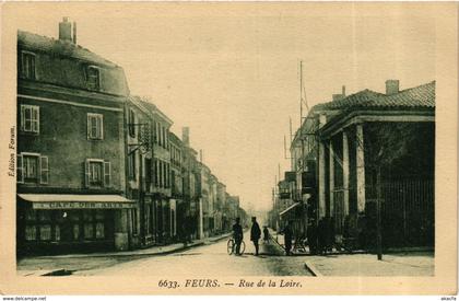 CPA Feurs- Rue de la Loire FRANCE (907098)