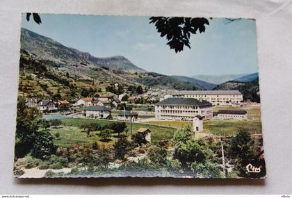 Cpm, Florac, vue générale sur la vallée, l'école Ménagère et le groupe scolaire, Lozère 48