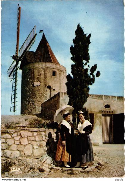 CPM Fontvieille Le Moulin de Daudet FRANCE (1377175)