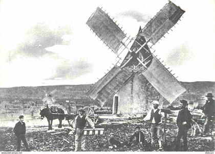 Reproduction CPA - 13 Fontvieille - Sur les collines de Fontvieille - Le Moulin en activité vers 1880 - CPM - Voir Scans