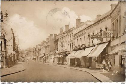 CPA FOURMIES - Rue St-Louis (136585)