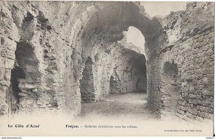 Fréjus - Galeries circulaires sous les arènes