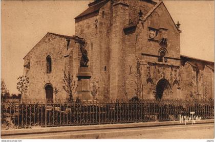 CPA FRONTENAY-ROHAN-ROHAN Eglise Romane (1140404)