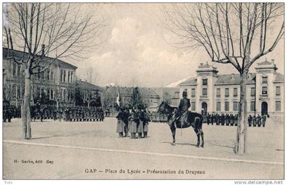 GAP PLACE DU LYCEE PRESENTATION DU DRAPEAU