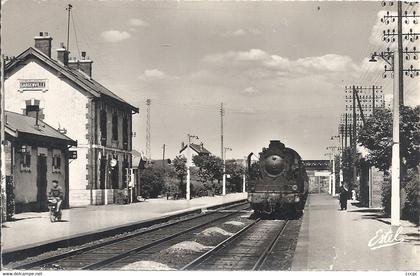 CPSM Gargenville La Gare