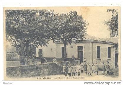 69 // GLEIZE  / CHERVINGES  La place et l'école communale  ANIMEE