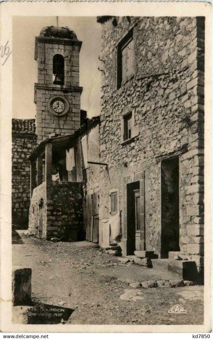 Gourdon, Une vieille rue