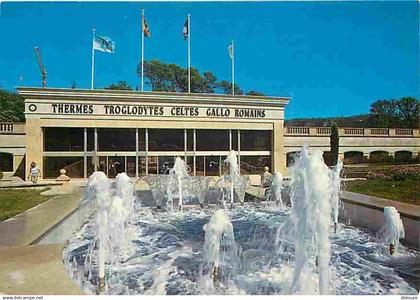 04 - Gréoux les Bains - L'Etablissement Thermal - Entrée des Thermes - Jets d'eau - Flamme Postale de Gréoux les Bains -