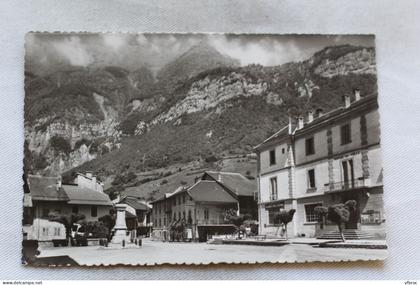 Cpsm 1949, Gresy sur Isère, la place, Savoie 73