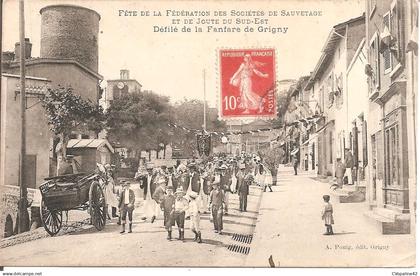 GRIGNY (69) Fête des Sociétés de Sauvetage et de Joutes du Sud-Est - Défilé de la fanfare de Grigny en 1911