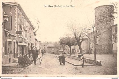 GRIGNY (69) La Place en 1906