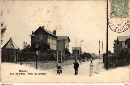 CPA Groslay Rue de Paris, Pave de Groslay FRANCE (1307919)