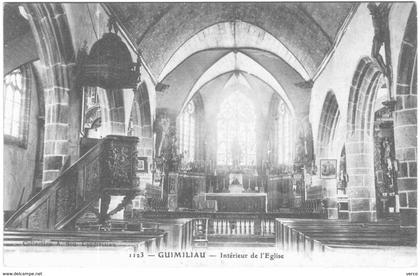 Carte Postale Ancienne de GUIMILIAU- intérieur de l'église