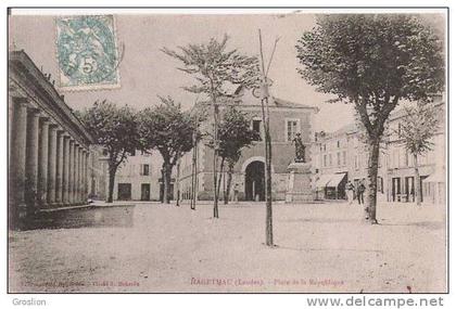 HAGETMAU (LANDES) PLACE DE LA REPUBLIQUE