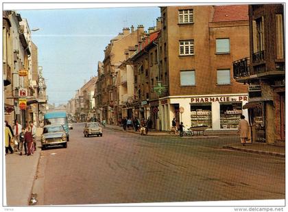 Carte Postale Ancienne de HAGONDANGE-La rue de la gare