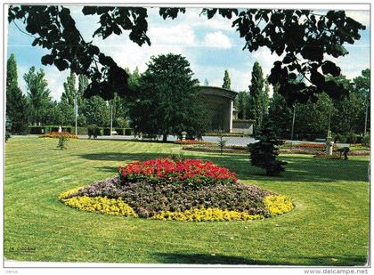 Carte Postale Ancienne de HAGONDANGE-Le Parc Municipal