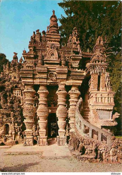 26 - Hauterives -  Le Palais Idéal - Oeuvre du facteur Ferdinand Cheval - CPM - Voir Scans Recto-Verso