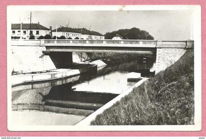 68 - HUNINGUE - Le nouveau pont - Canal