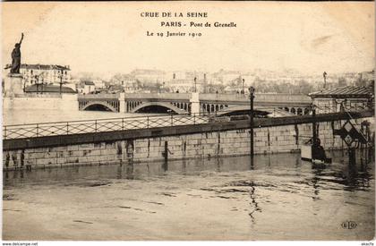 CPA Inondations PARIS 1910 Pont de Grenelle (970956)