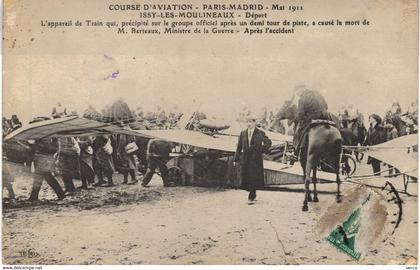 Carte POSTALE Ancienne de  ISSY les MOULINEAUX - Course d'Aviation, PARIS / MADRID 1911