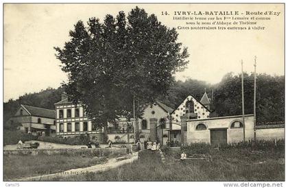 IVRY la BATAILLE 27 - Route d'Ezy - Distillerie